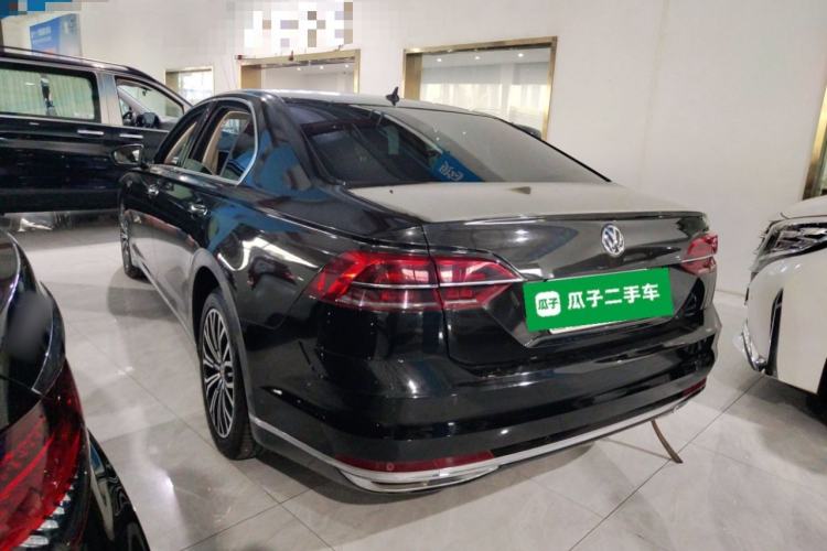 Used Volkswagen Phideon 2016 380TSI Two-Wheel-Drive Luxury Edition