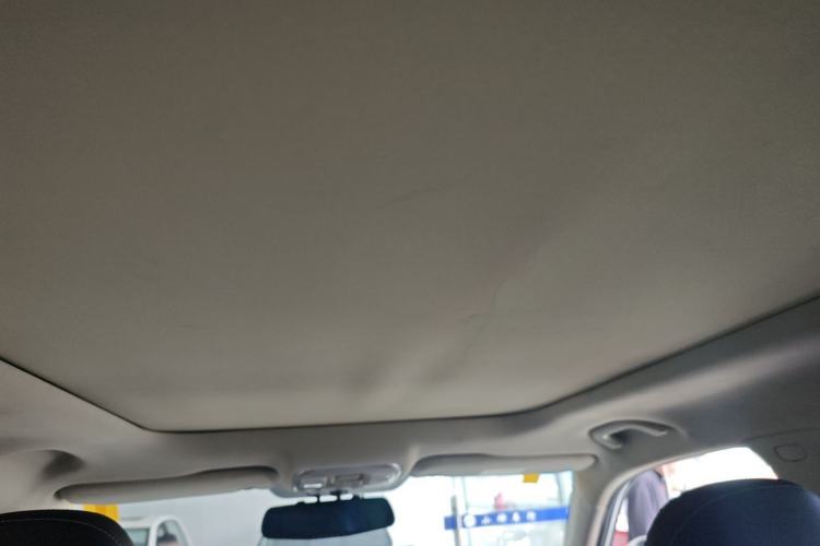 Used Geely Auto Emgrand X7 Sport 2018 1.8TD Automatic Two-Wheel Drive Smart Connect 4G Internet Edition Headliner