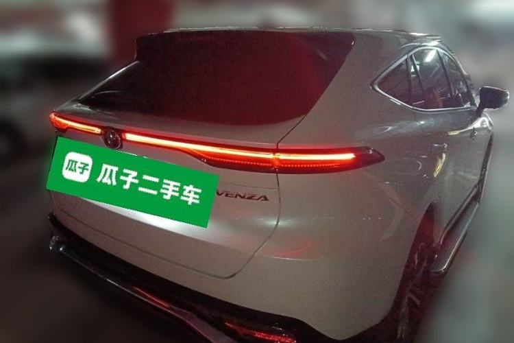 Used Toyota Venza 2023 2.0L CVT Two-Wheel Drive Luxury Edition
