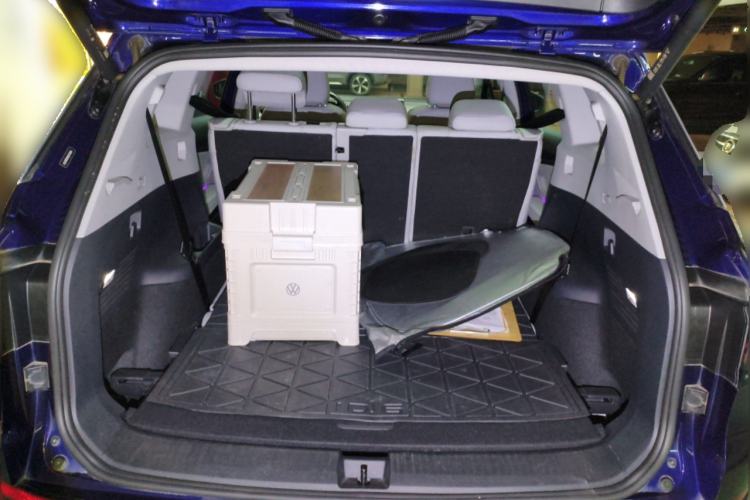 Used Volkswagen ID.6 X 2022 Intelligent Long-Range Version Trunk