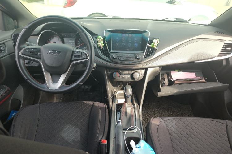 Used Chevrolet Monza 2019 RS 330T Automatic Comfort Edition China VI Standard Center Console