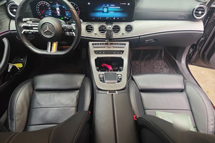 Used Mercedes-Benz E-Class 2021 E 260 L Sport Edition Center Console