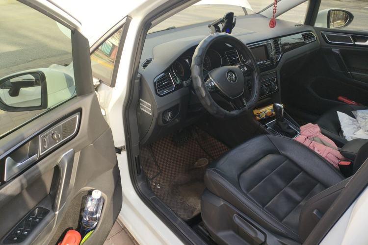 Used Volkswagen Golf 2015 1.4TSI Sportsvan