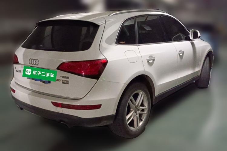 Used Audi Q5 2017 40 TFSI Technology Edition Rear Right 45 Deg