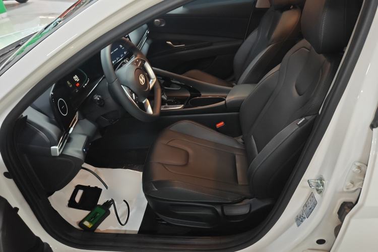 Used Hyundai Elantra 2023 1.5L CVT GLX Elite Edition
