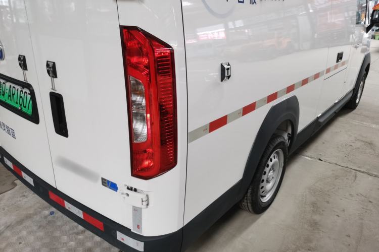 Used Foton Intelligent Blue Elf E7 2024 All-Electric Van Flat Roof 2 Seats EVE Energy 41.86 kWh
