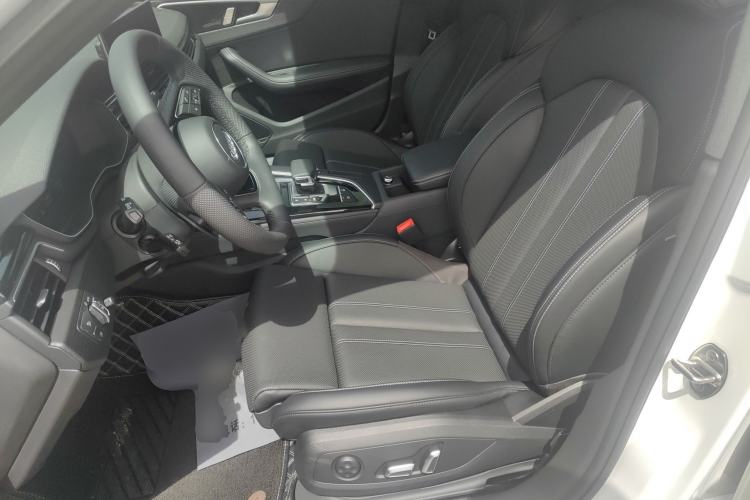 Used Audi A4L 2024 40 TFSI Luxury Dynamic Edition (Starry Night Version)