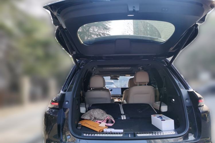 Used Li Auto L8 2024 Ultra Model