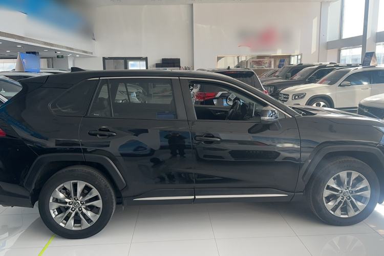 Used Toyota Wildlander 2021 2.0L CVT Two-Wheel Drive Luxury Edition
