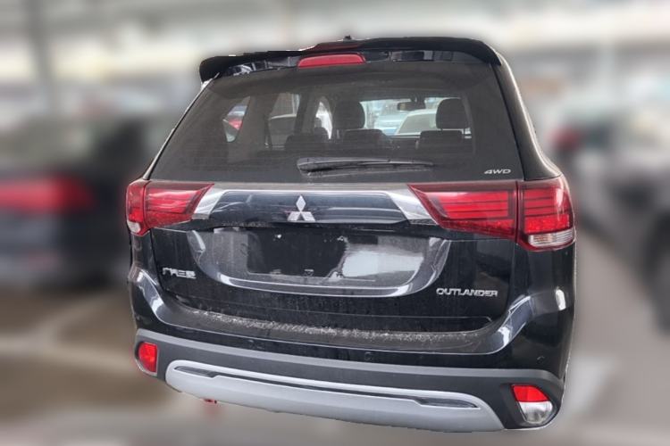 Used Mitsubishi Outlander 2020 2.4L 4x4 Zhi Xiang Edition 5 Seats
