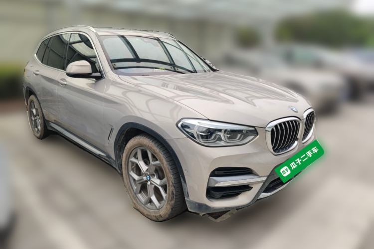 Used BMW X3 2019 xDrive28i Luxury Package Front Right 45 Deg