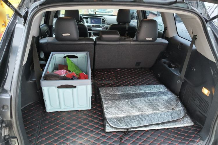 Used Toyota Highlander 2018 2.0T Two-Wheel Drive Luxury Edition 7 Seats China VI Standard
