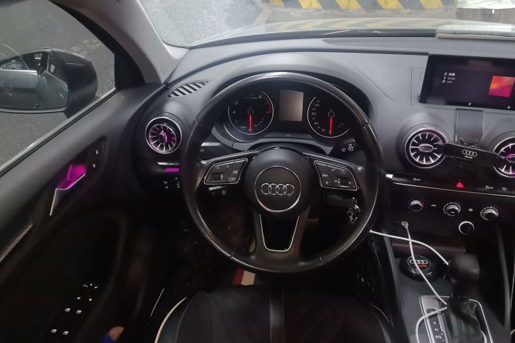 Used Audi A3 2020 Restyled Limousine 35 TFSI Ambition Version China VI Steering Wheel