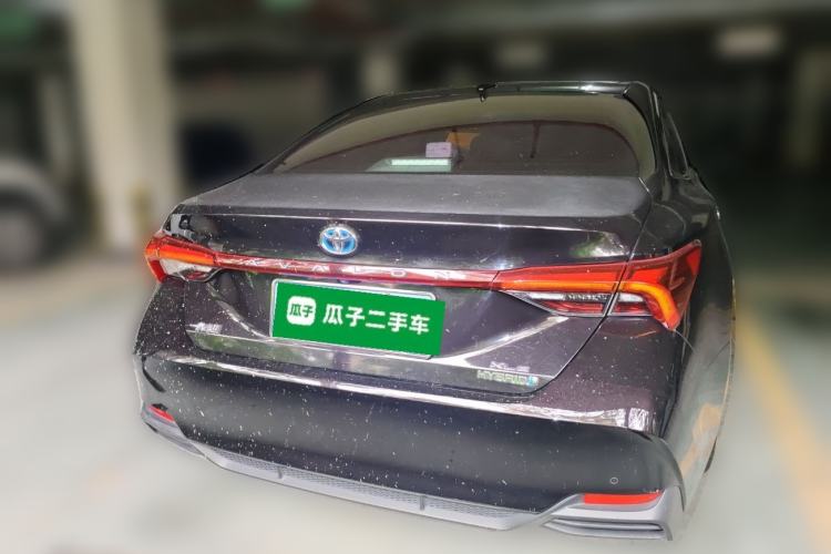 Used Toyota Avalon 2019 Dual-Engine 2.5L XLE Prestige Version China VI Standard Rear
