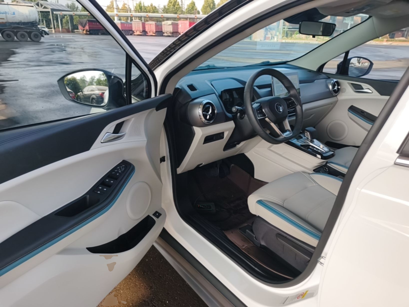 BYD Yuan Pro 2023 401 km Deluxe Version — снимка 18
