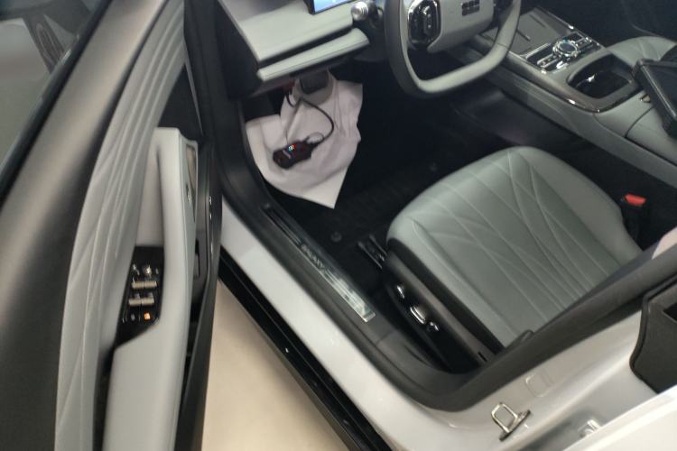 Used Geely Galaxy E8 2025 700 km Long-Range Intelligent Driving Version