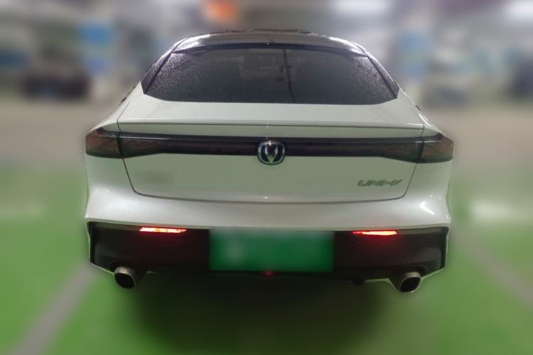 Used CHANGAN UNI-V 2022 1.5T Prestige Version Rear