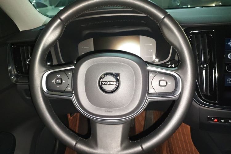 Used Volvo S60 2021 T4 Zhiyi Luxury Edition
