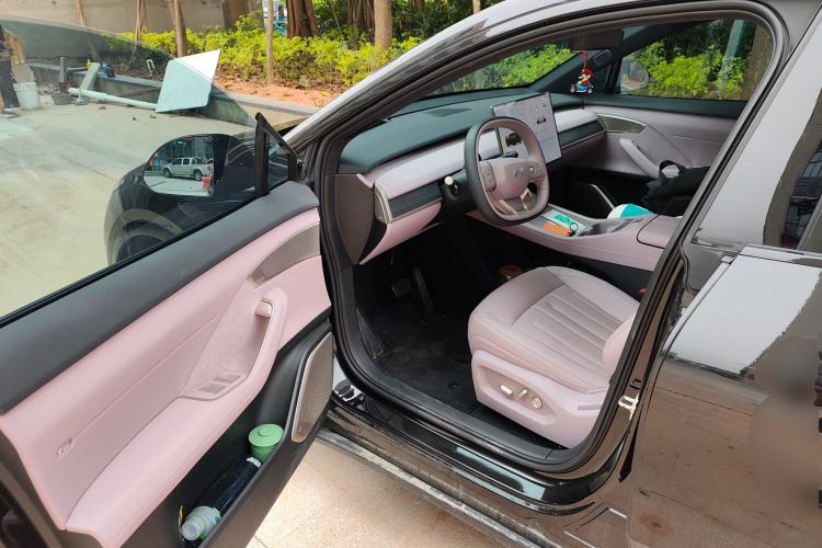 Used ONVO L60 2024 60 kWh Rear-Drive Version Driver Seat