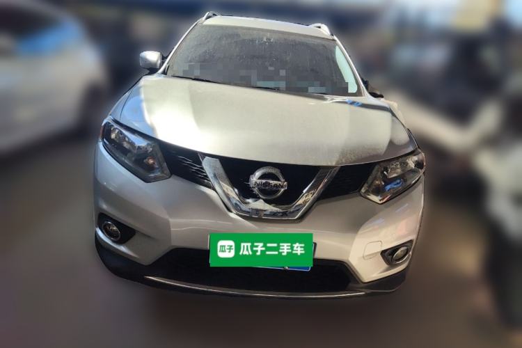 Used Nissan X-Trail 2014 2.5L CVT Leading Edition 4WD
