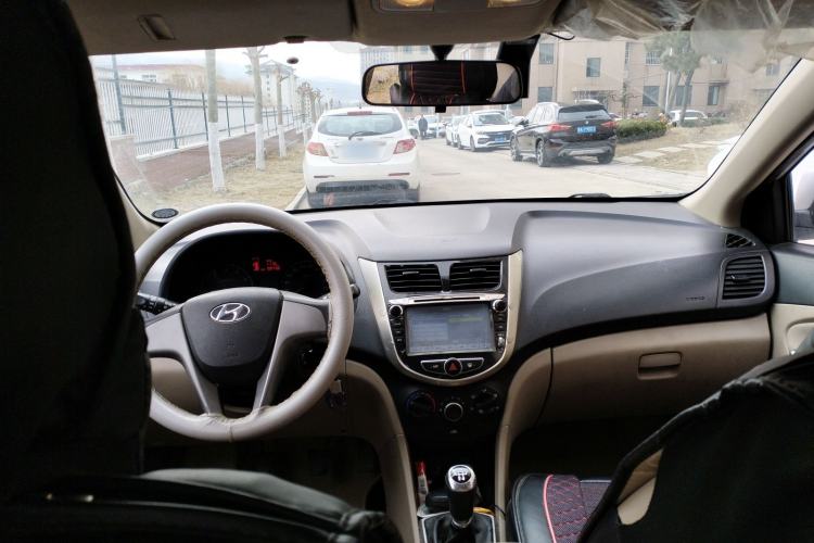 Used Hyundai Verna (older generation) 2014 1.4L Manual Smart GLS Trim