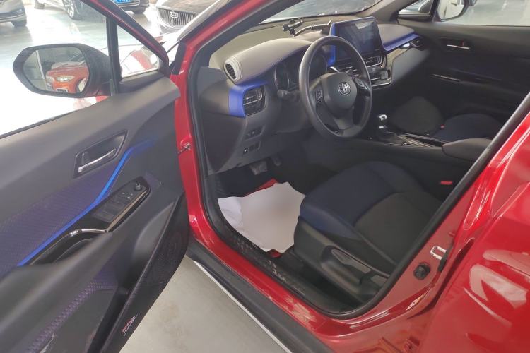 Used Toyota C-HR 2018 2.0L Leading Edition China V-standard