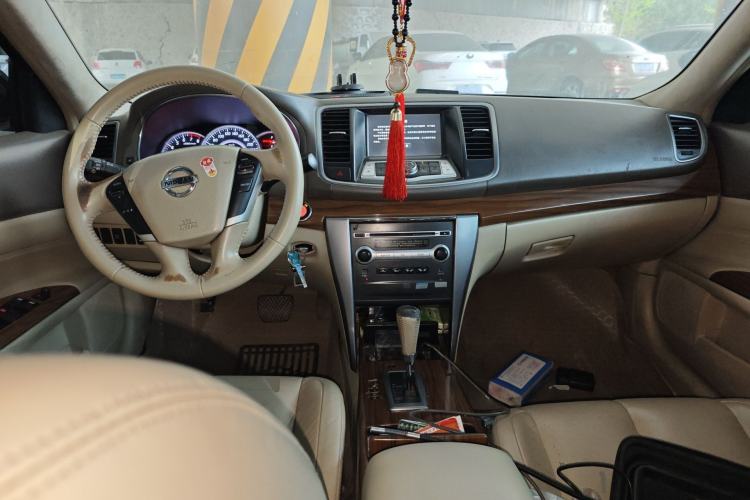 Used Nissan Teana 2011 2.5L XL Glory Edition Center Console