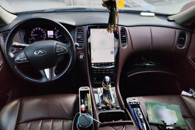 Used Infiniti QX50 2015 2.5L Enjoyment Edition Center Console