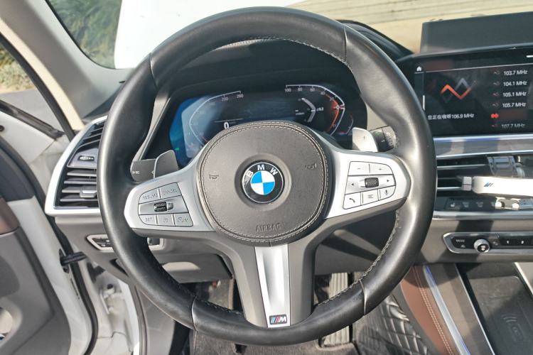 Used BMW X5 2022 xDrive 30Li M Sport Package