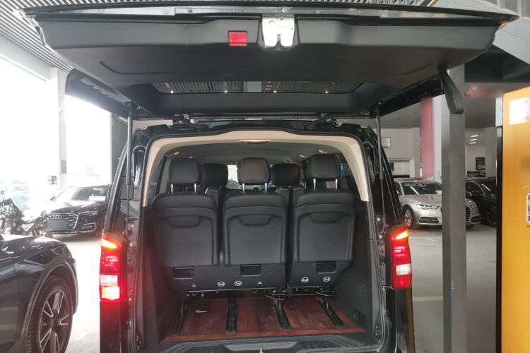 Used Mercedes-Benz Vito 2018 2.0T Business Version China VI Emission Standard Trunk