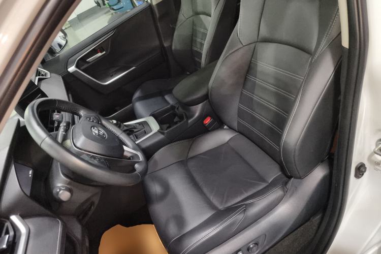 Used Toyota Wildlander 2023 2.0L CVT Four-Wheel Drive Luxury PLUS Edition