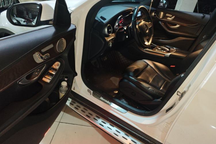 Used Mercedes-Benz GLC 2019 GLC 300 L 4MATIC Dynamic Model
