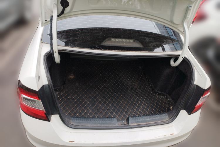 Used Skoda Rapid 2019 1.5L Automatic Comfort Edition China V Standard Trunk