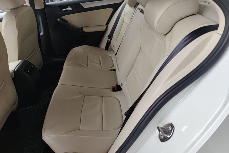 Used Volkswagen Sagitar 2014 Revised Version 1.4TSI Manual Luxury Edition
