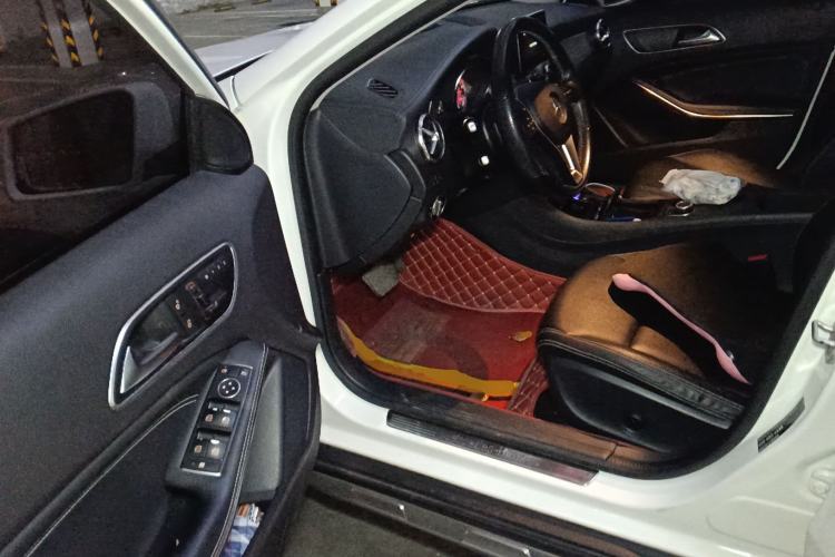 Used Mercedes-Benz GLA 2015 GLA 200 Fashion Model Driver Seat