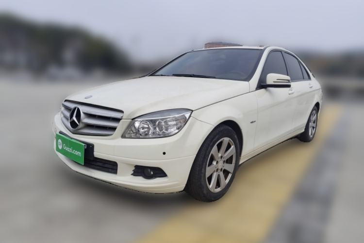 Used Mercedes-Benz C-Class 2010 C 180K Classic model