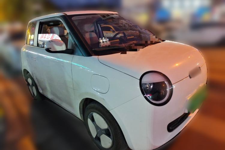 Used CHANGAN NEVO Lumin 2023 301km Honey Dew Edition Front Right 45 Deg