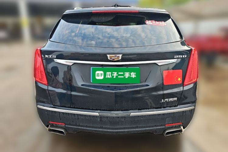 Used Cadillac XT5 2018 25T Luxury Model Rear