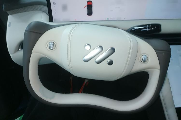 Used IM LS7 2023 90 kWh Elite Rear-Drive Version
