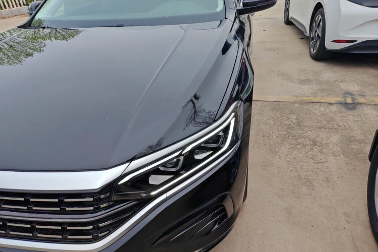 Used Volkswagen Passat 2022 330TSI Luxury Edition Left Front Headlight