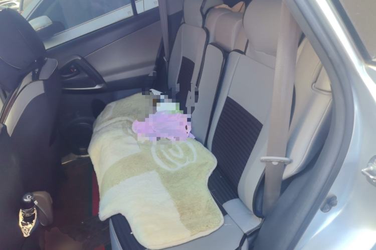 Used Toyota RAV4 2010 2.0L Manual Deluxe Upgrade