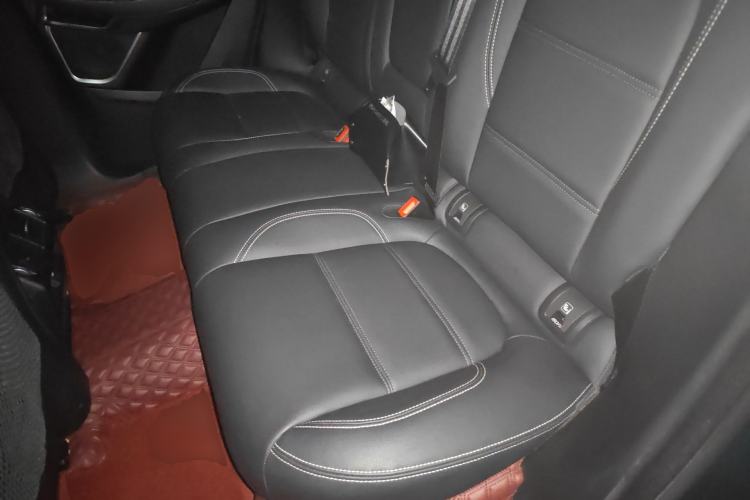 Used Jaguar E-PACE 2024 YAO Black Sport Edition R-DYNAMIC SE BLACK Left Rear Seat