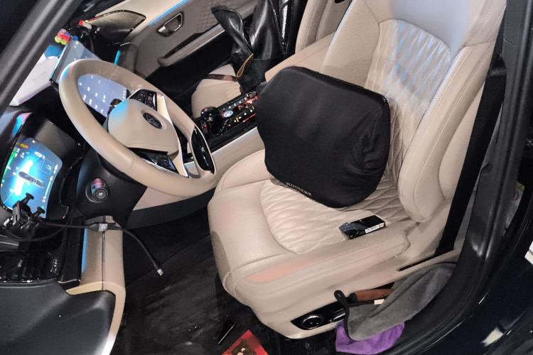 Used BYD Han 2024 EV Glory Edition 605KM Front-Wheel-Drive Premium Model
