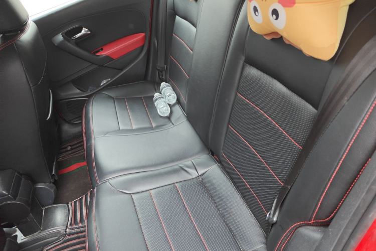 Used Volkswagen Polo 2011 1.6L Automatic ZhiShang Version Left Rear Seat