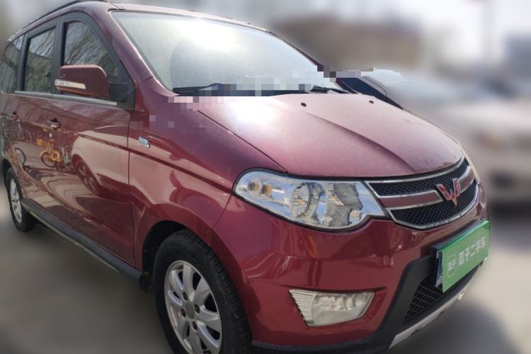 Used Wuling Hongguang 2014 1.5L S Comfort Model Front Right 45 Deg