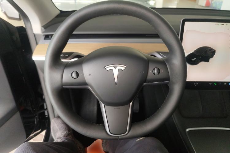 Used Tesla Model Y 2022 Rear-Wheel-Drive Version