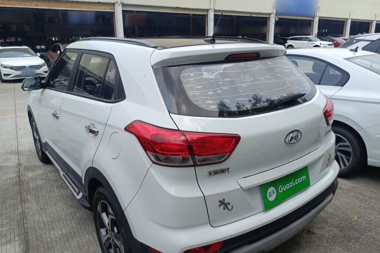 Used Hyundai ix25 2017 1.6L Automatic Smart Version Rear Left 45 Deg