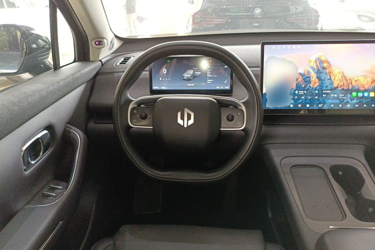 Used Leapmotor C16 2024 Pure Electric 520 Deluxe Edition Steering Wheel