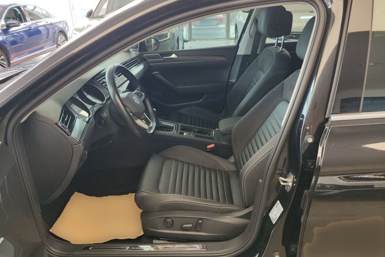 Used Volkswagen Magotan 2020 330TSI DSG Leading Model Left Front Seat