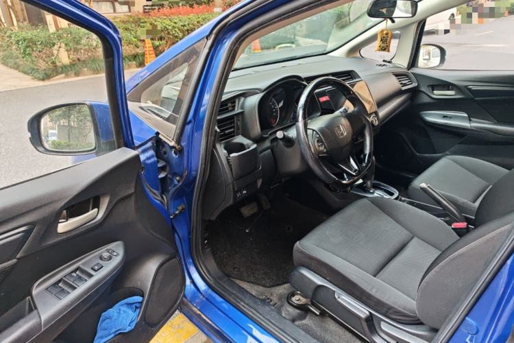 Used Honda Fit 2016 1.5L LXS CVT Comfort Sunroof Version
